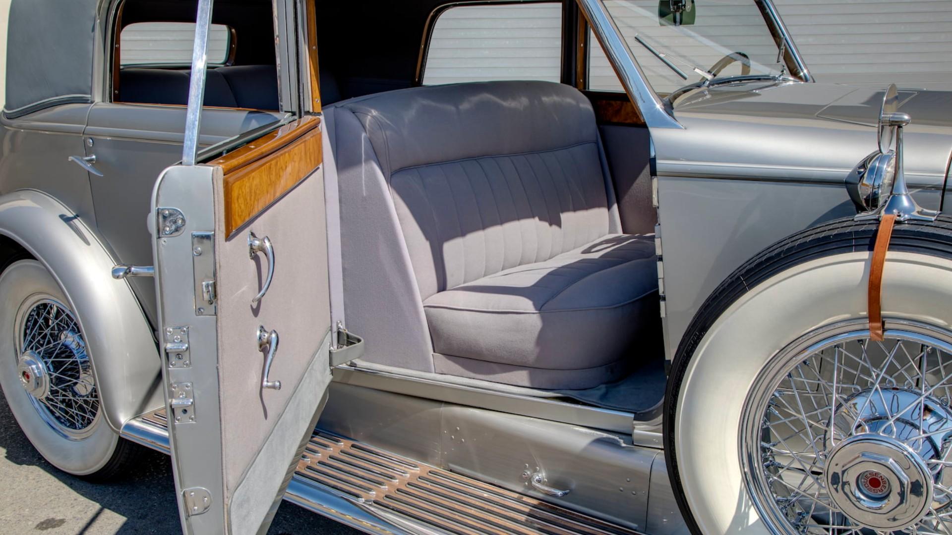 Thiết kế cửa xe Duesenberg Model J 