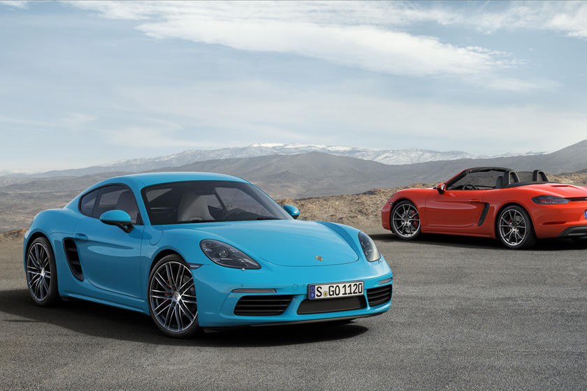 Những chiếc Porsche thể thao 2 cửa vẫn cho thấy sự ổn định của mình