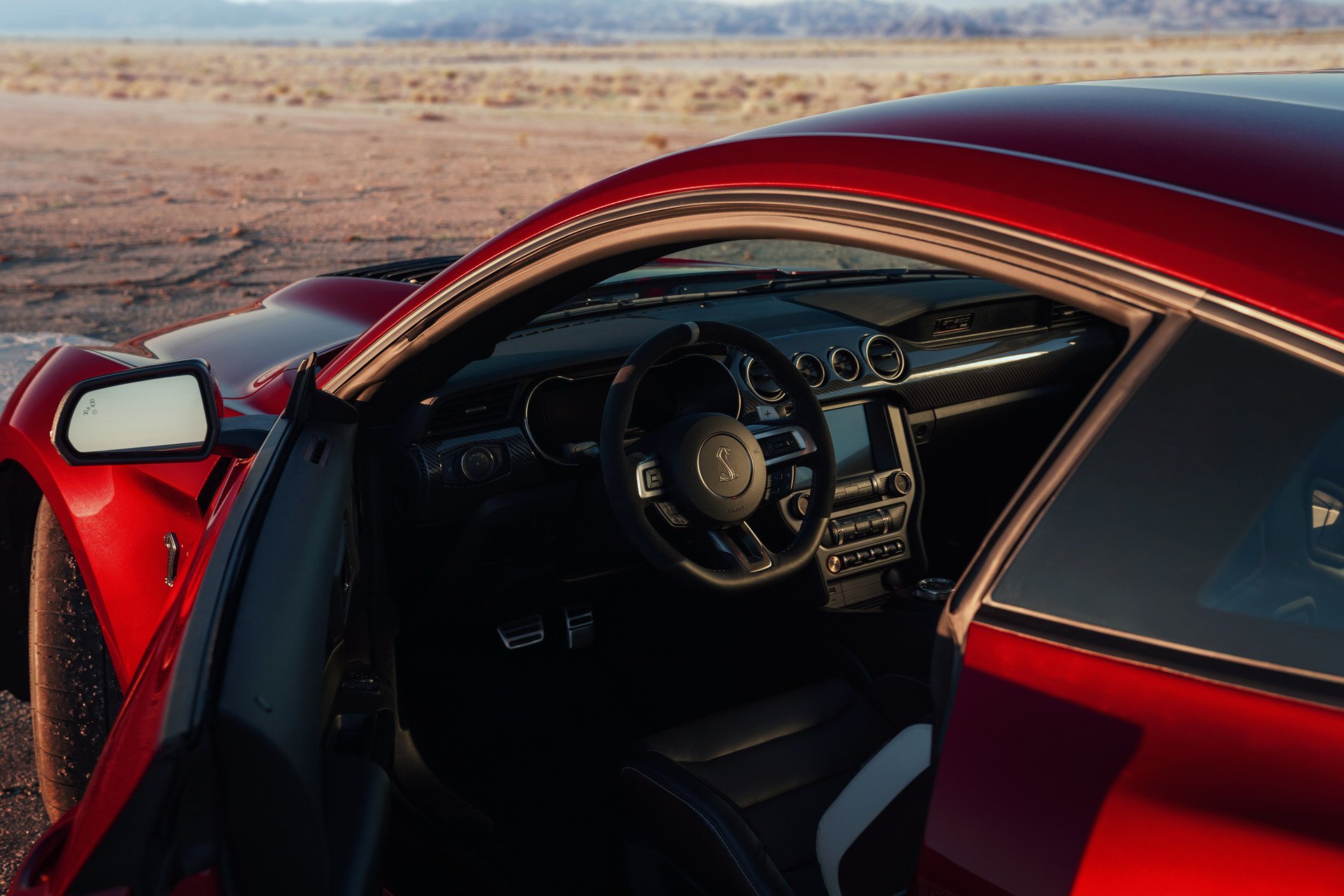Xe Ford Mustang Shelby GT 500