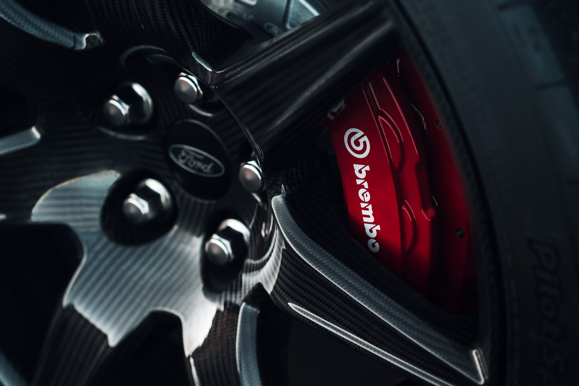 Hệ thống phanh Brembo trên xe Ford Mustang Shelby GT 500