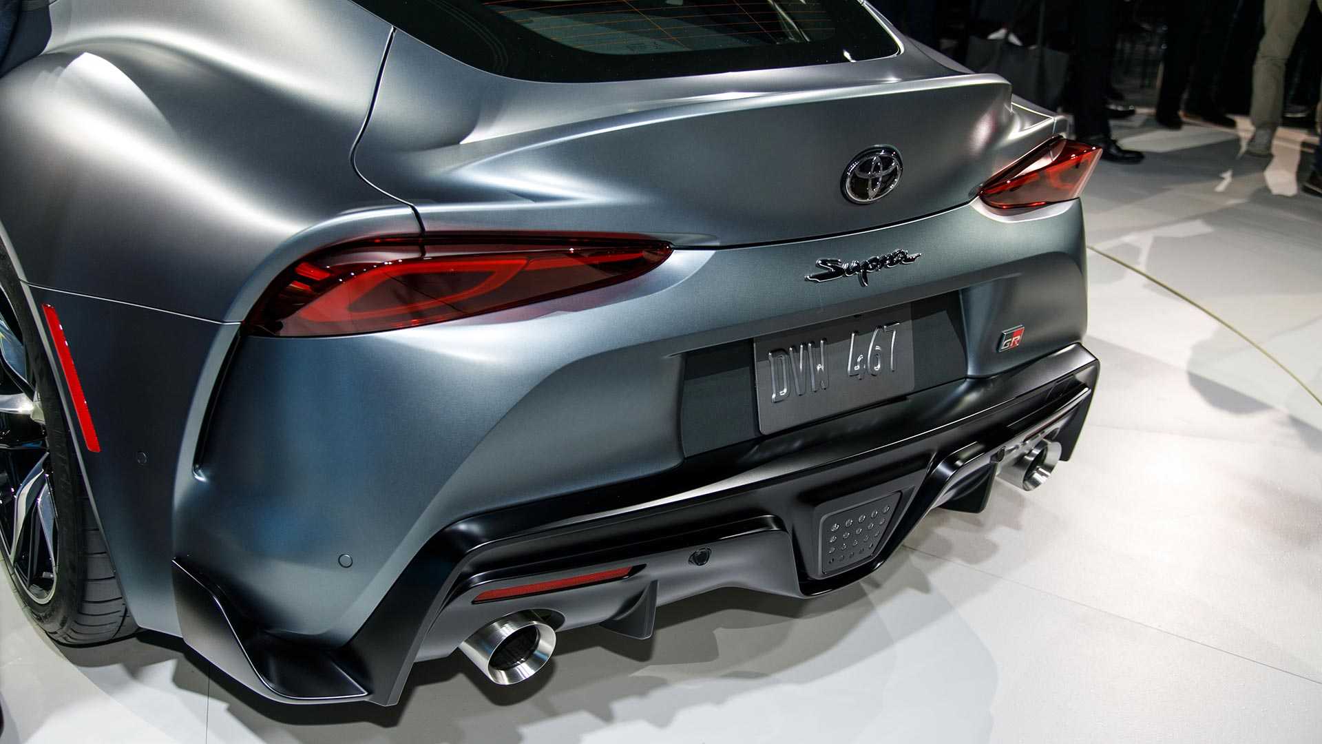 Thiết kế đuôi xe Toyota Supra