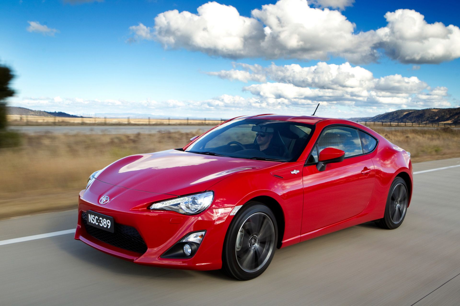 Triệu hồi 28 xe Toyota 86 do lỗi động cơ