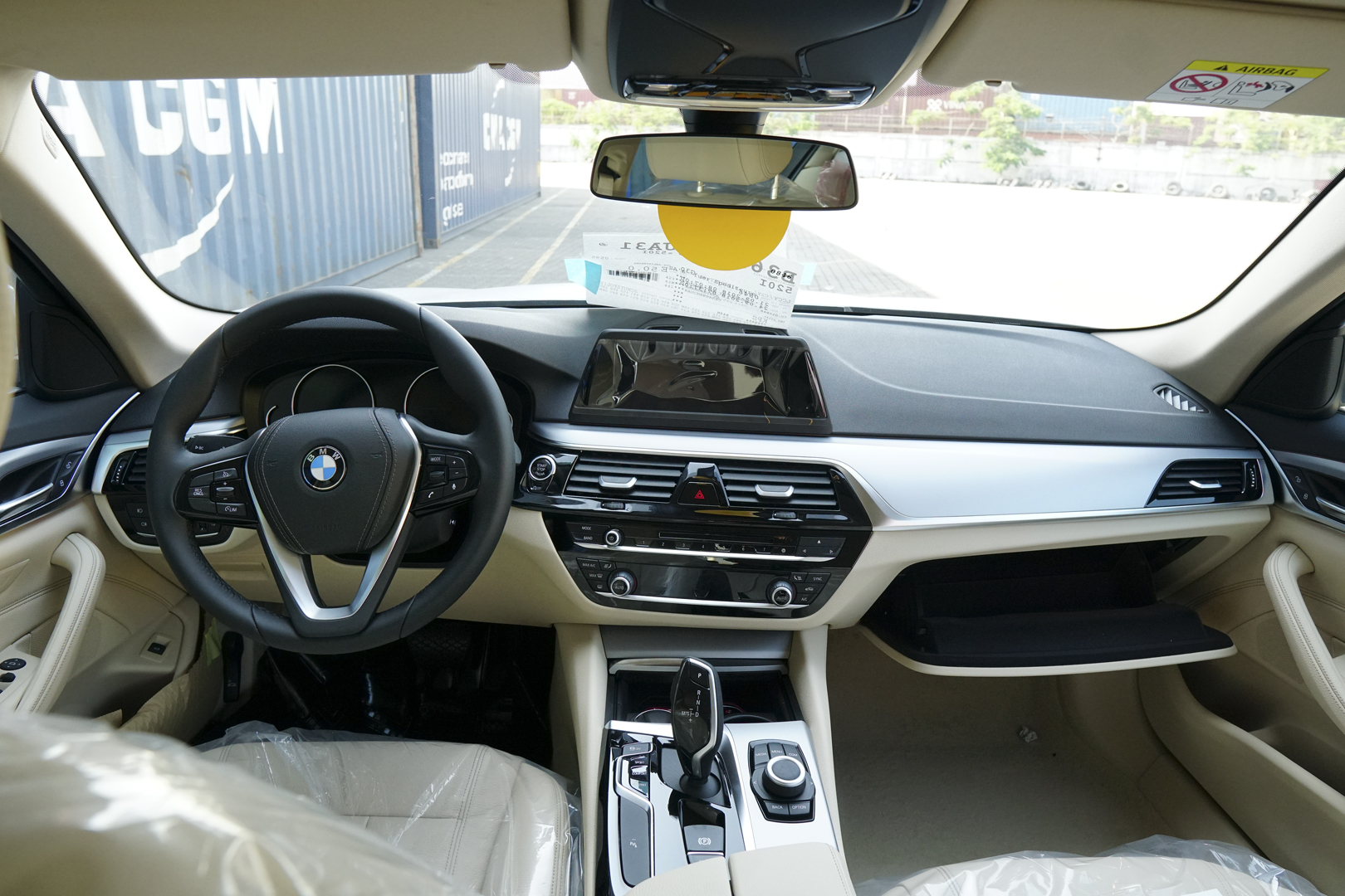 Nội thất xe BMW Series 5 2019 520i