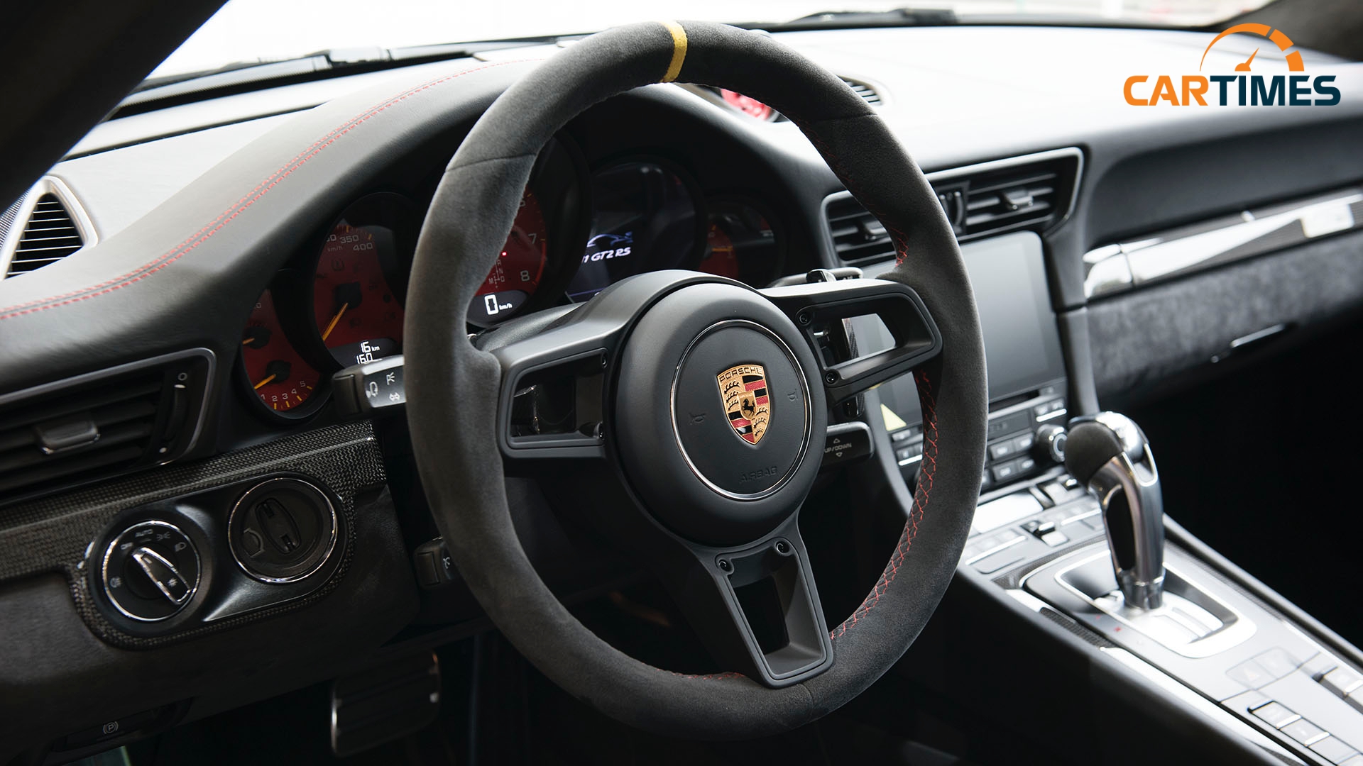 Thiết kế vô lăng xe Porsche 911 GT2 RS