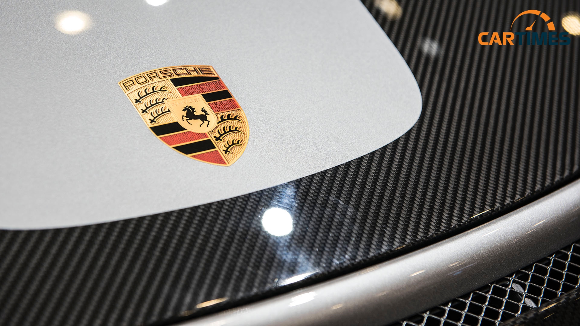  xe Porsche 911 GT2 RS