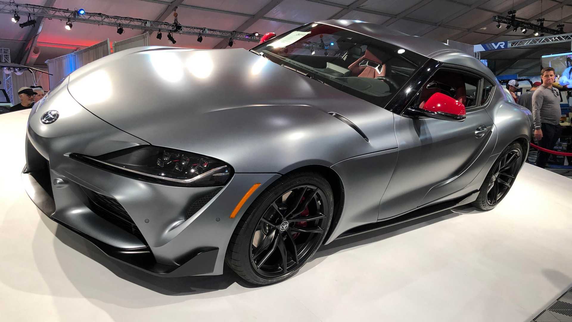 Chiếc Toyota Supra 2020 đầu tiên được xuất xưởng với giá bán triệu USD