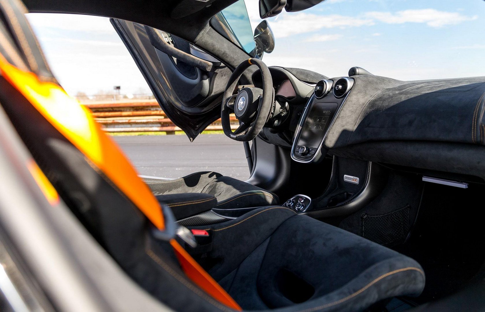 Thiết kế xe McLaren 600LT