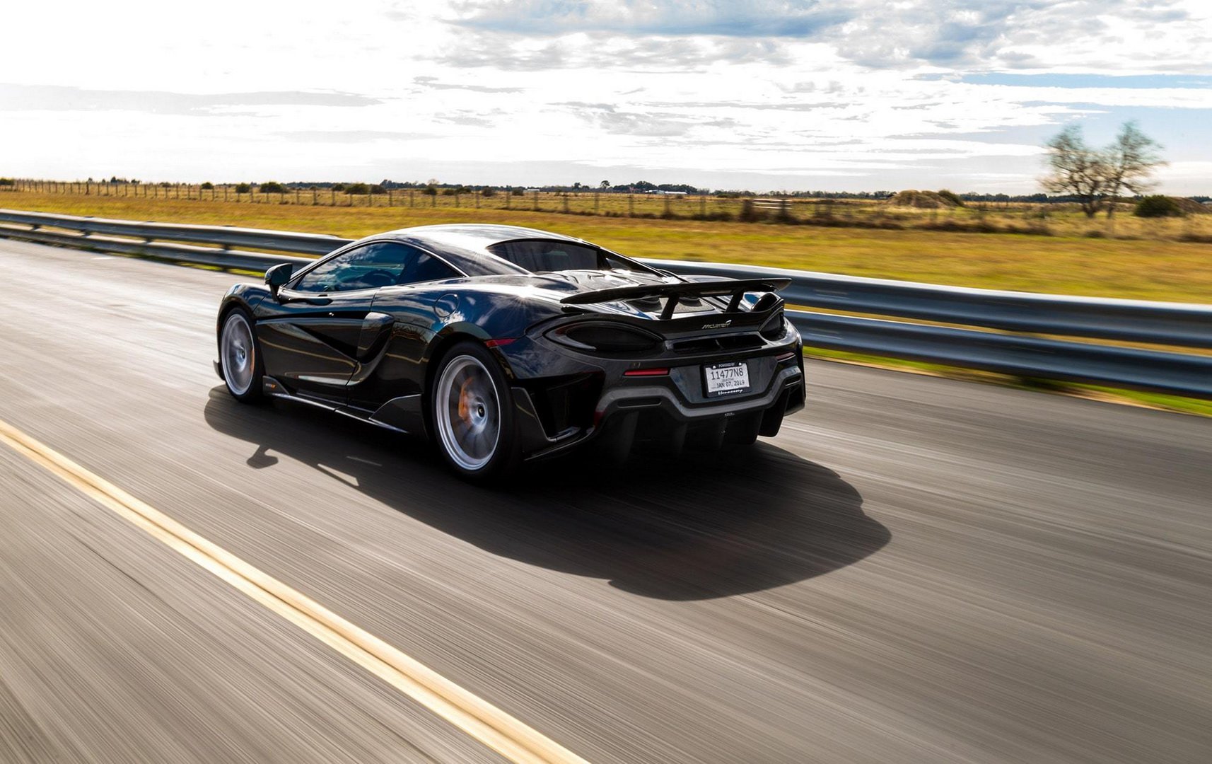Thiết kế xe McLaren 600LT
