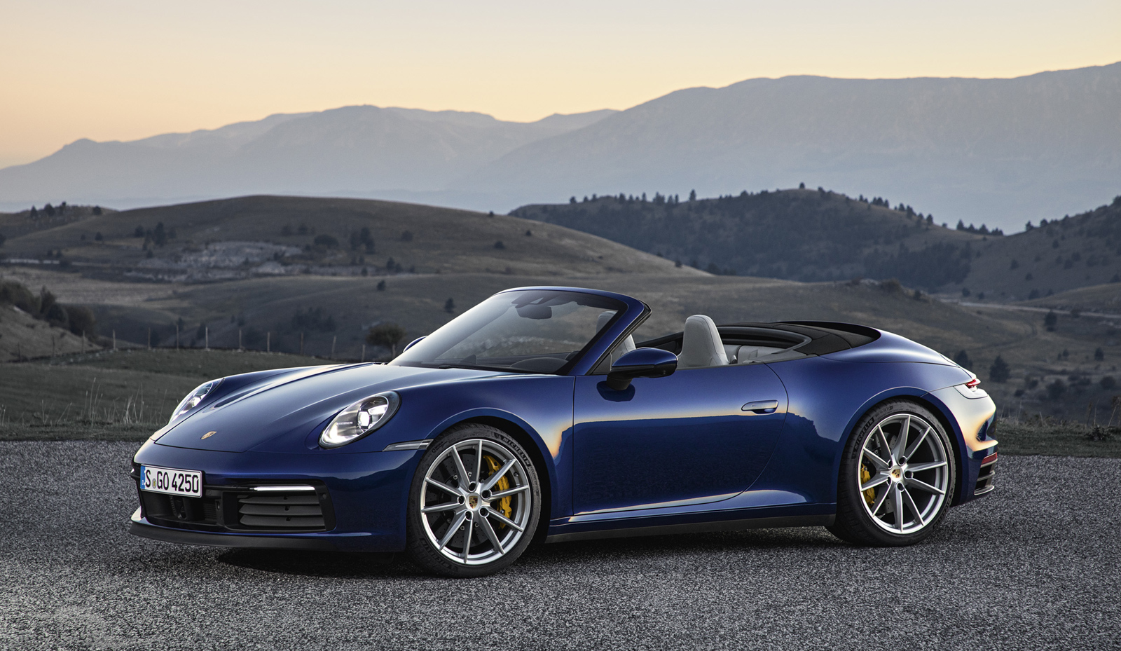 Xe Porsche 911 Cabriolet mới