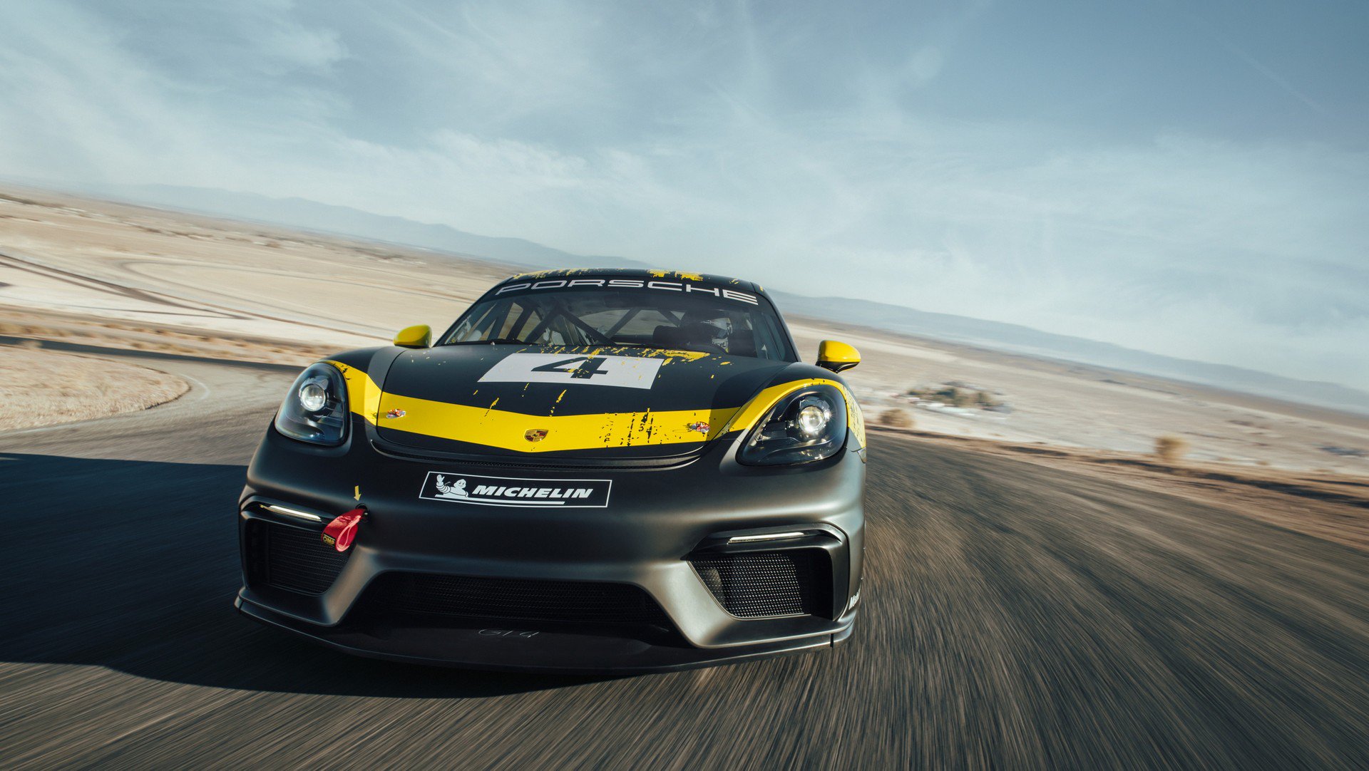Xe Porsche 718 Cayman GT4 Clubsport được thiết kế dành cho những giải đua