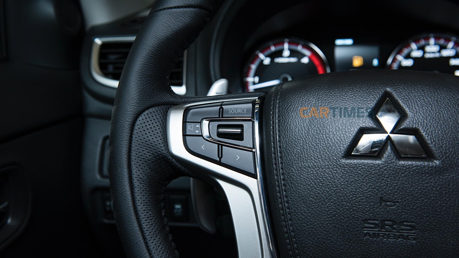 xe Mitsubishi Triton 2019