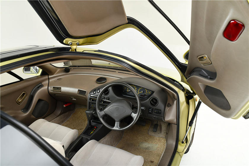 Thiết kế hàng ghế trước xe Toyota Sera 1990