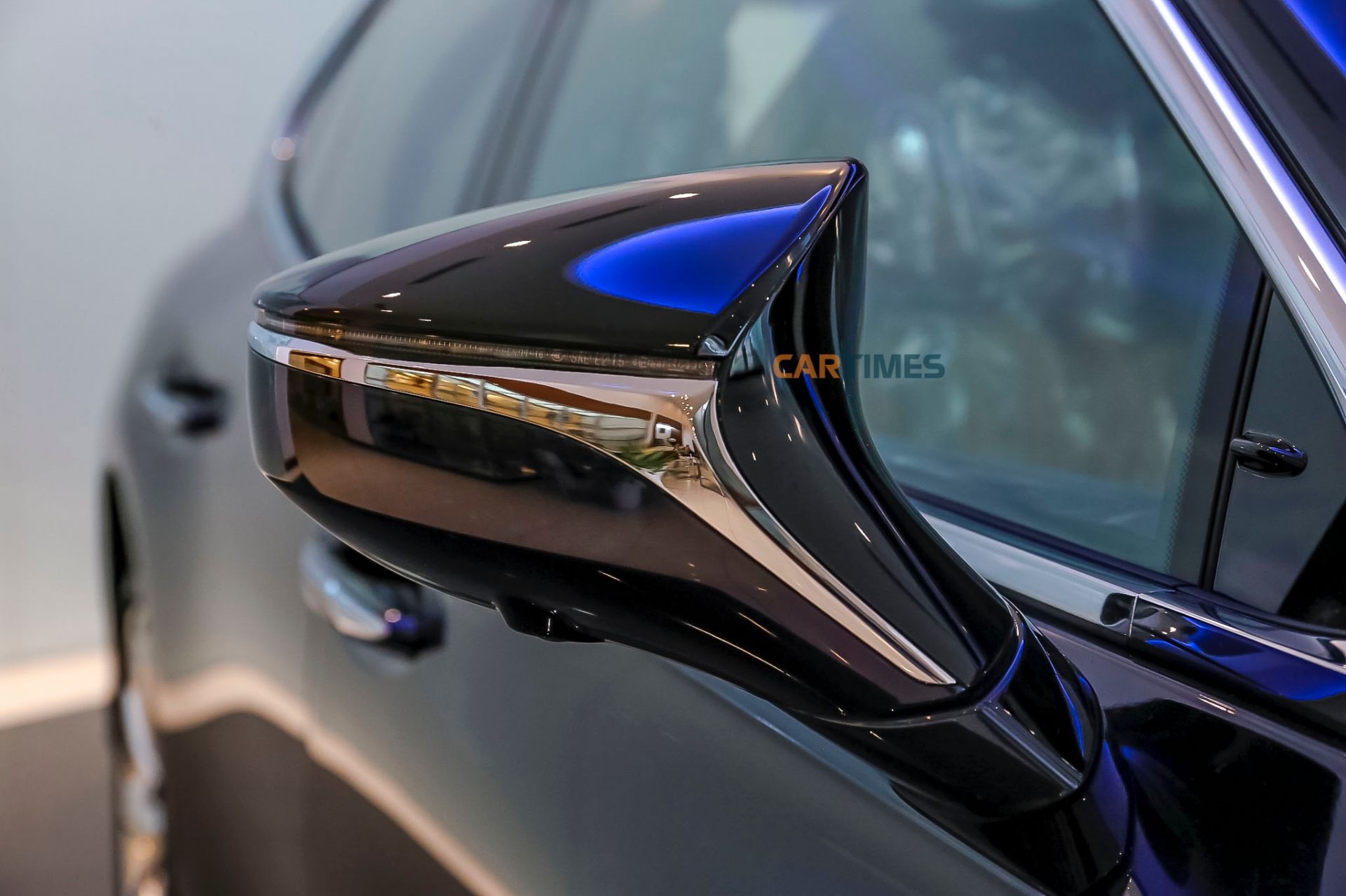 Gương chiếu hậu xe Lexus LS 500h 2019