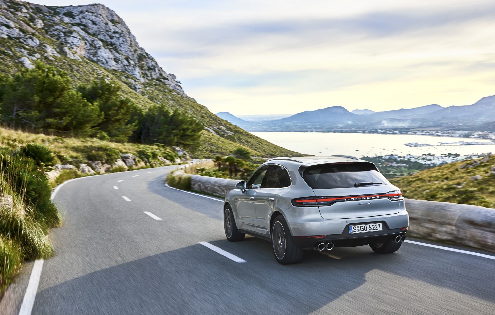 Porsche Macan S được nâng cấp thể thao và sức mạnh hơn