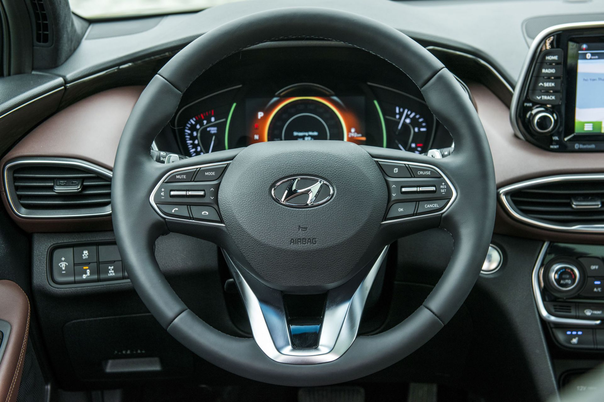 Vô lăng xe Hyundai Santa Fe 2019