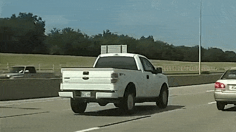 Tài xế xe bán tải Ford F-150 phản ứng quá chậm và cái kết thảm