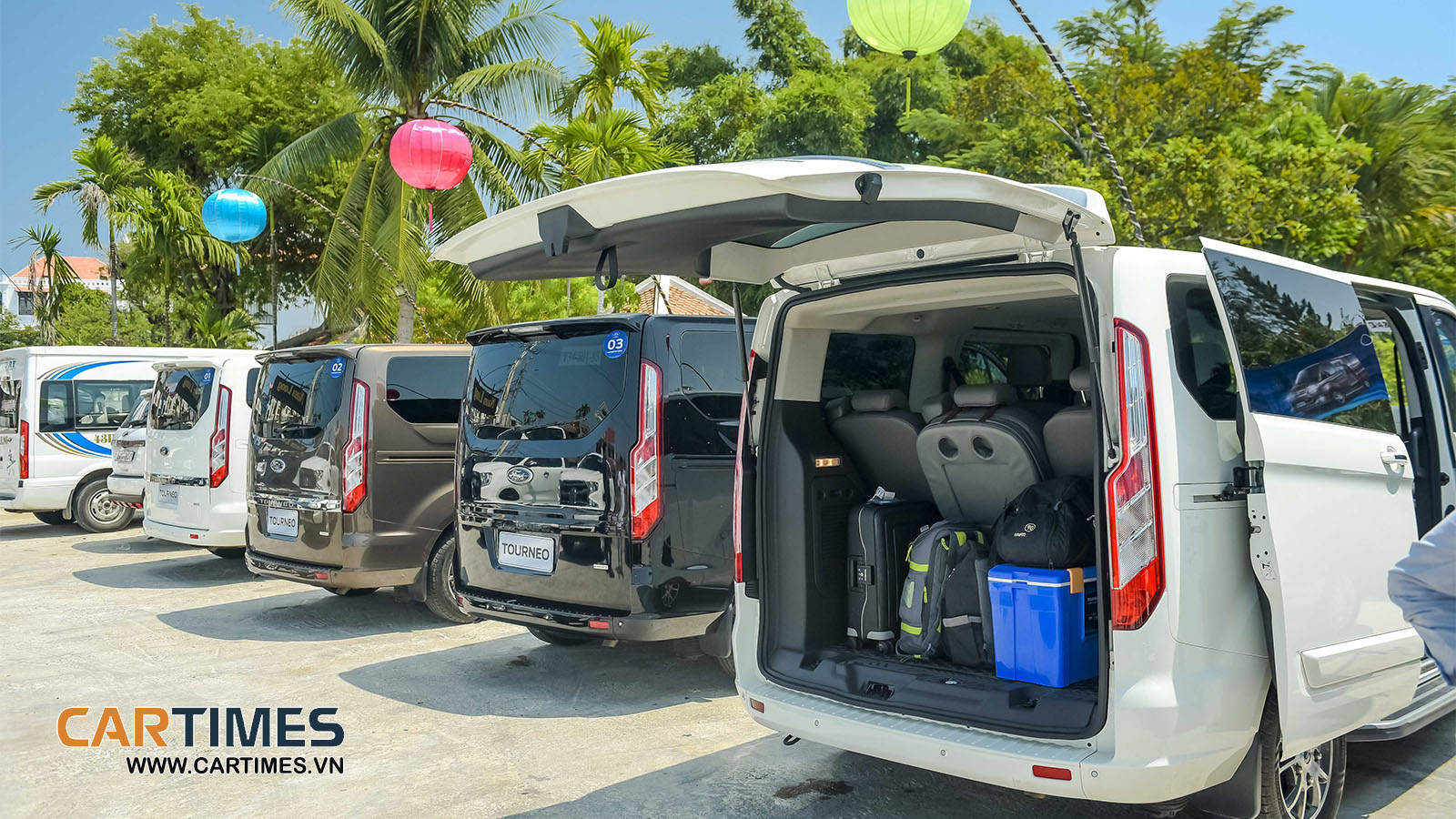 Chương trình trải nghiệm Ford Tourneo mới