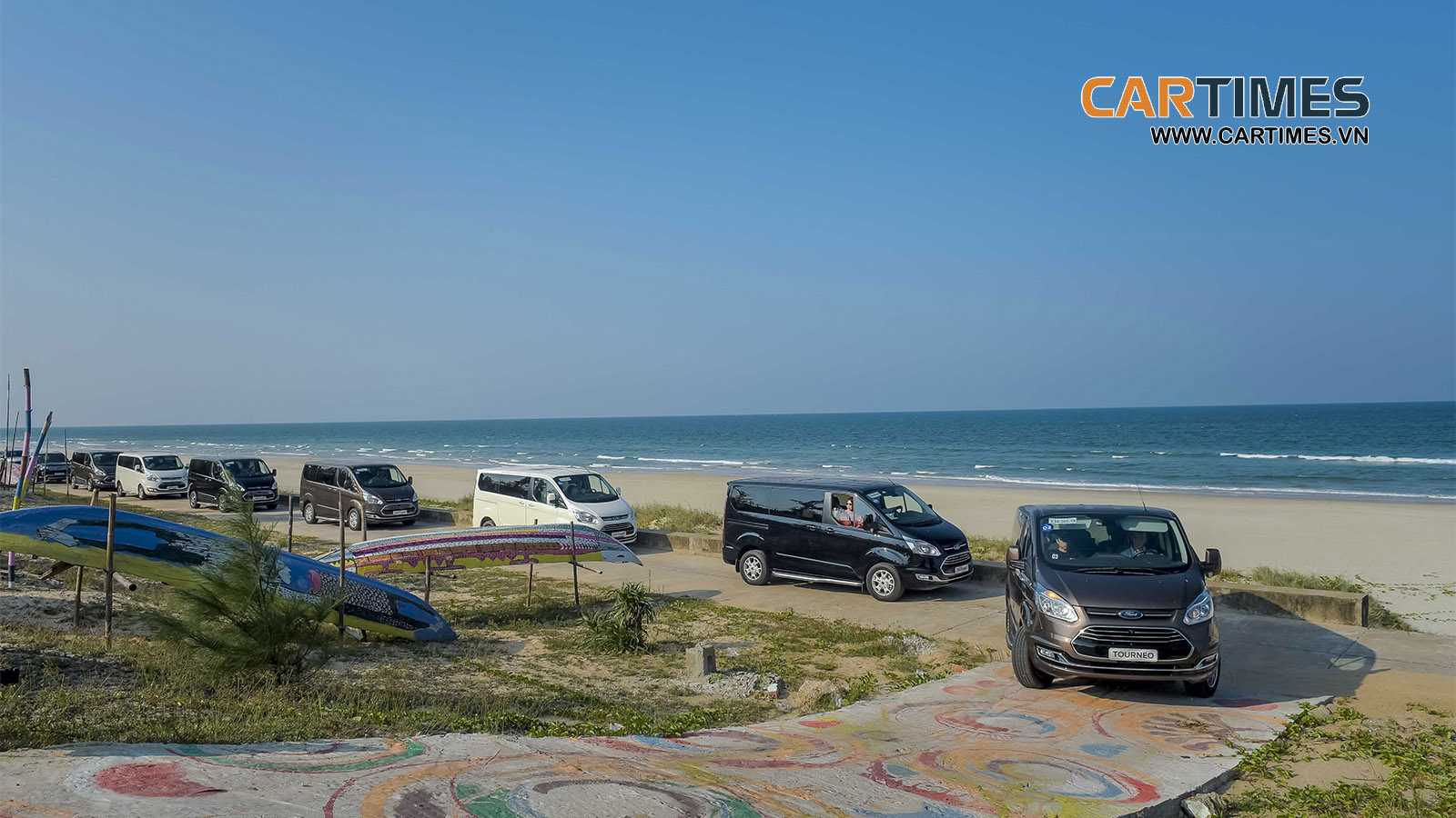 Vận hành Ford Tourneo
