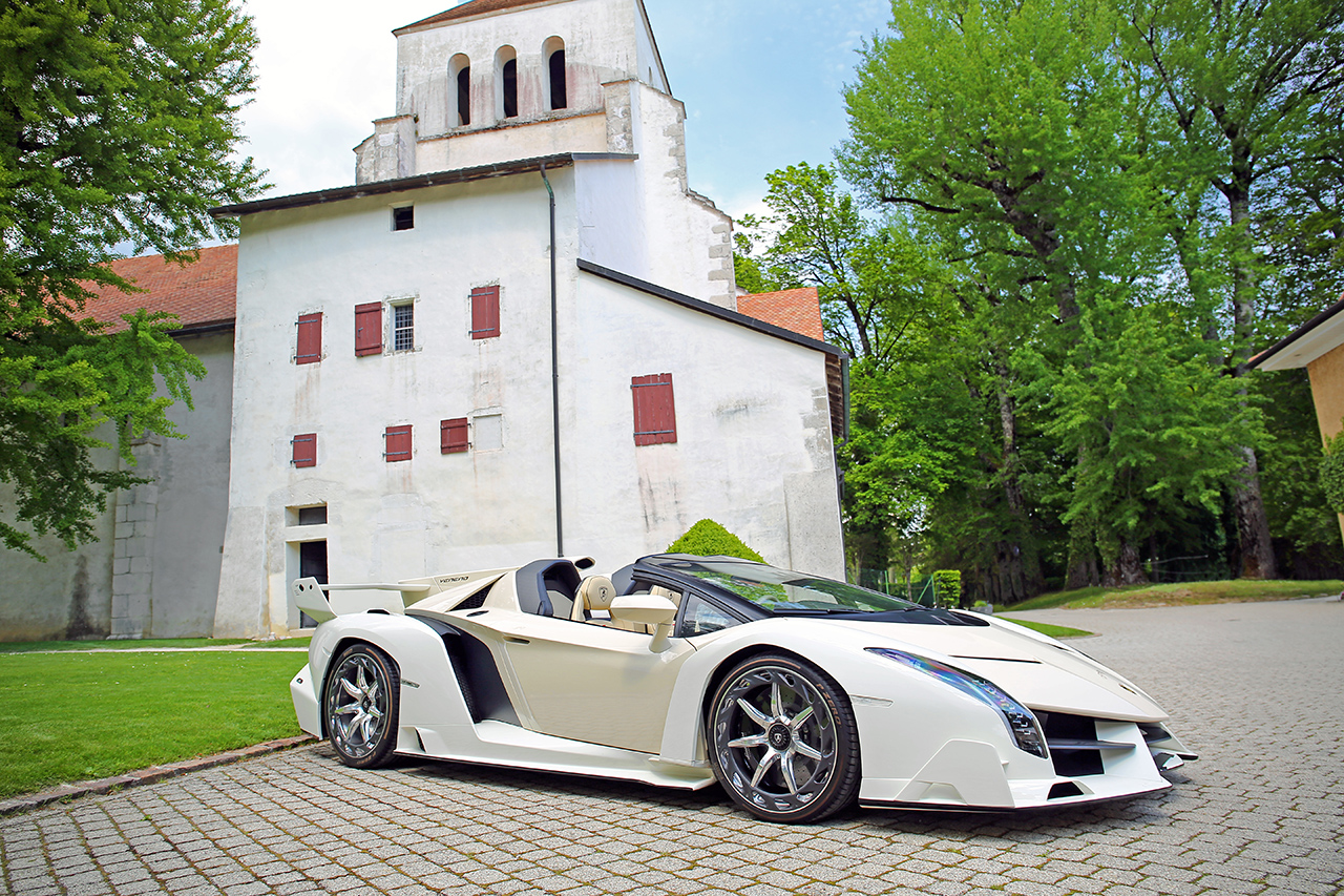 Giá trị của Lamborghini Veneno Roadster gần gấp đôi sau 5 năm
