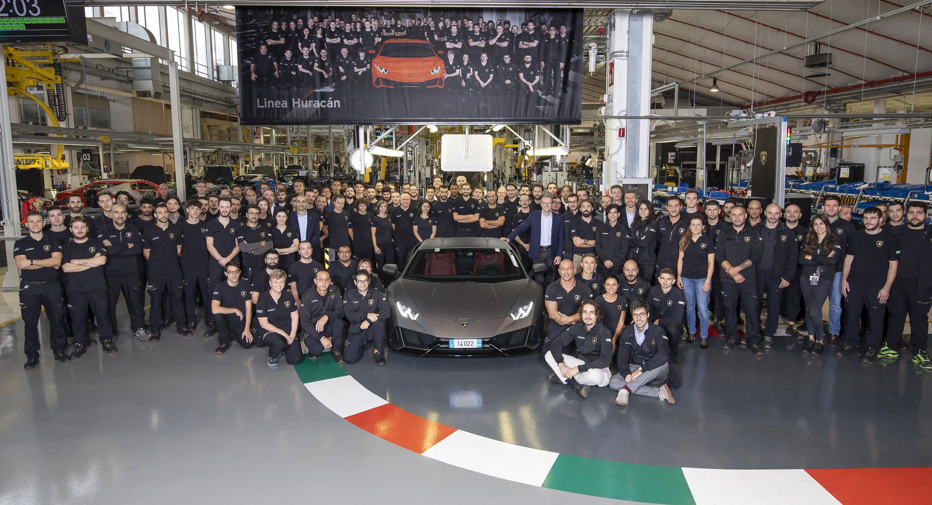 Chiếc Lamborghini Huracan thứ 14.022 xuất xưởng