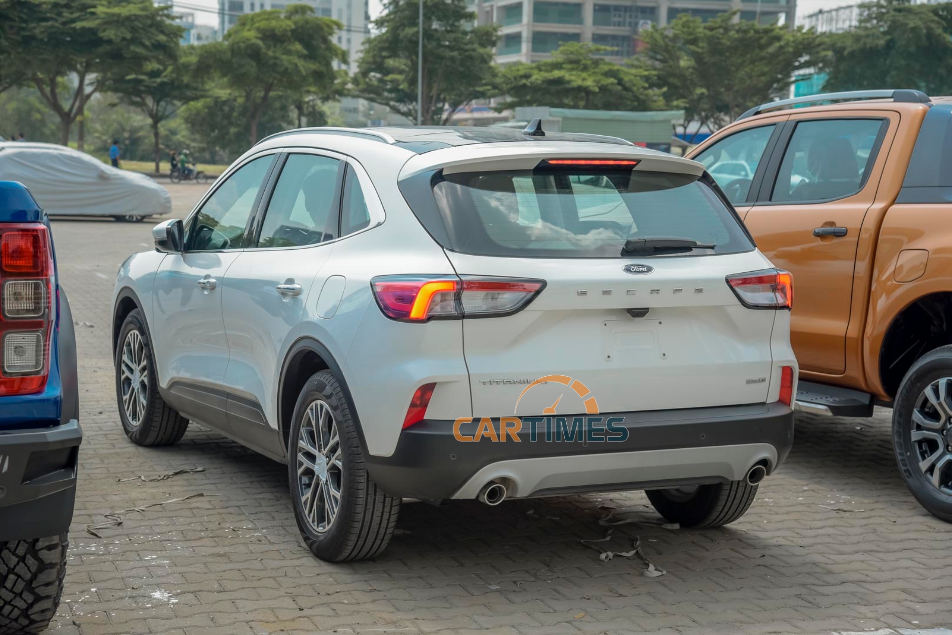 Đuôi xe Ford Escape 2020