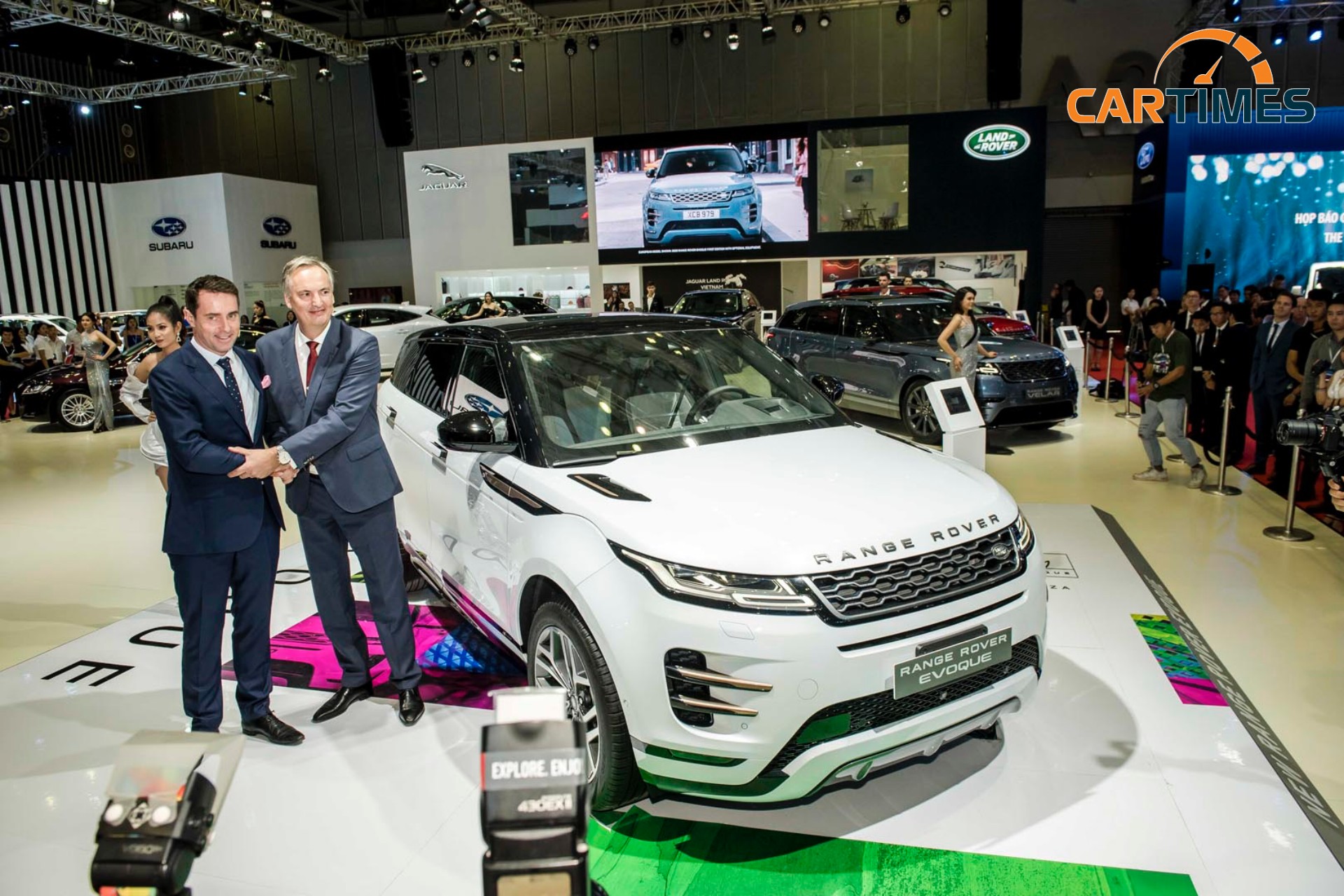 Công ty TNHH Nhập khẩu Phú Thái Mobility sẽ tiếp quản các hệ thống phân phối và cơ sở vật chất từ đơn vị nhập khẩu cũ đạt tiêu chuẩn cao cấp của Jaguar Land Rover toàn cầu