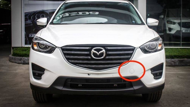 Ốp nhỏ cản trước gắn móc kéo xe