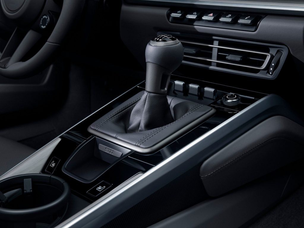 Porsche 911 vẫn sẽ có phiên bản số sàn