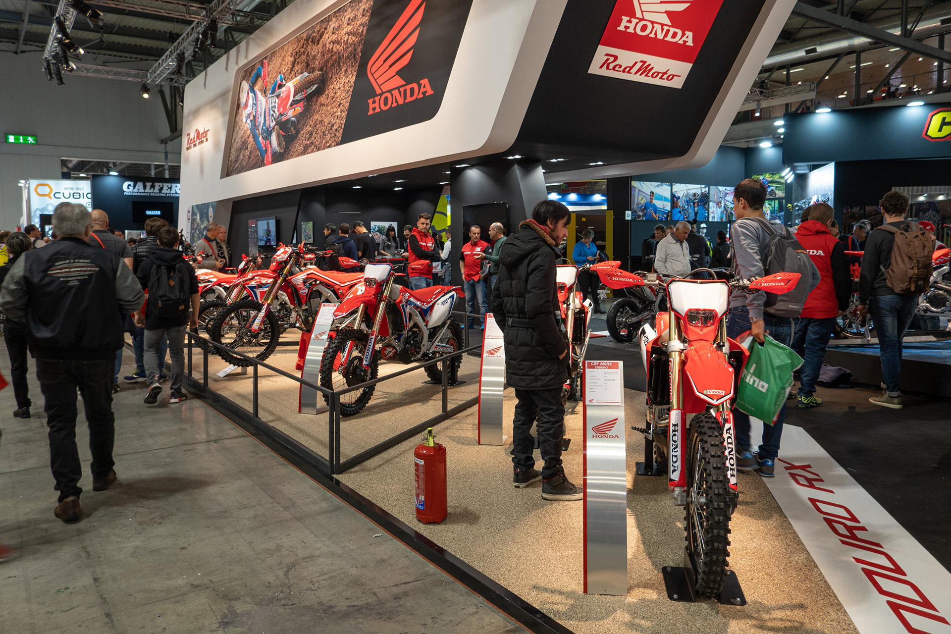 Dàn xe Honda CRF tại triển lãm