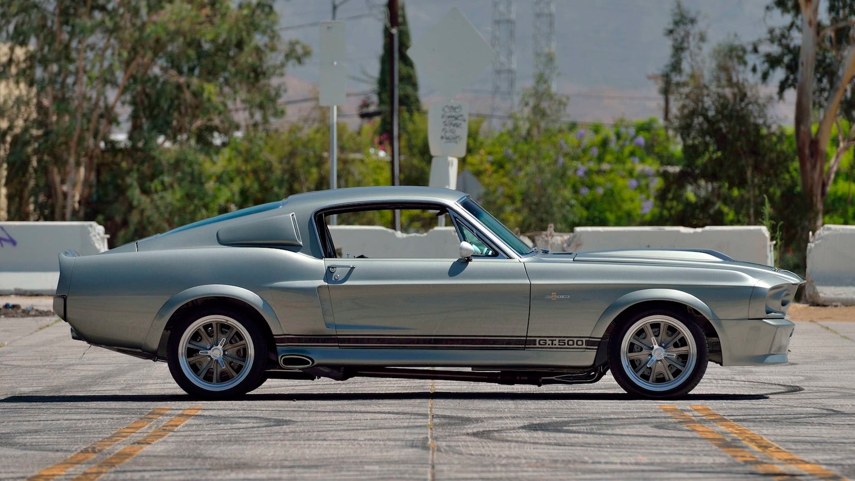 Thiết kế bên hông xe Ford Mustang Eleanor