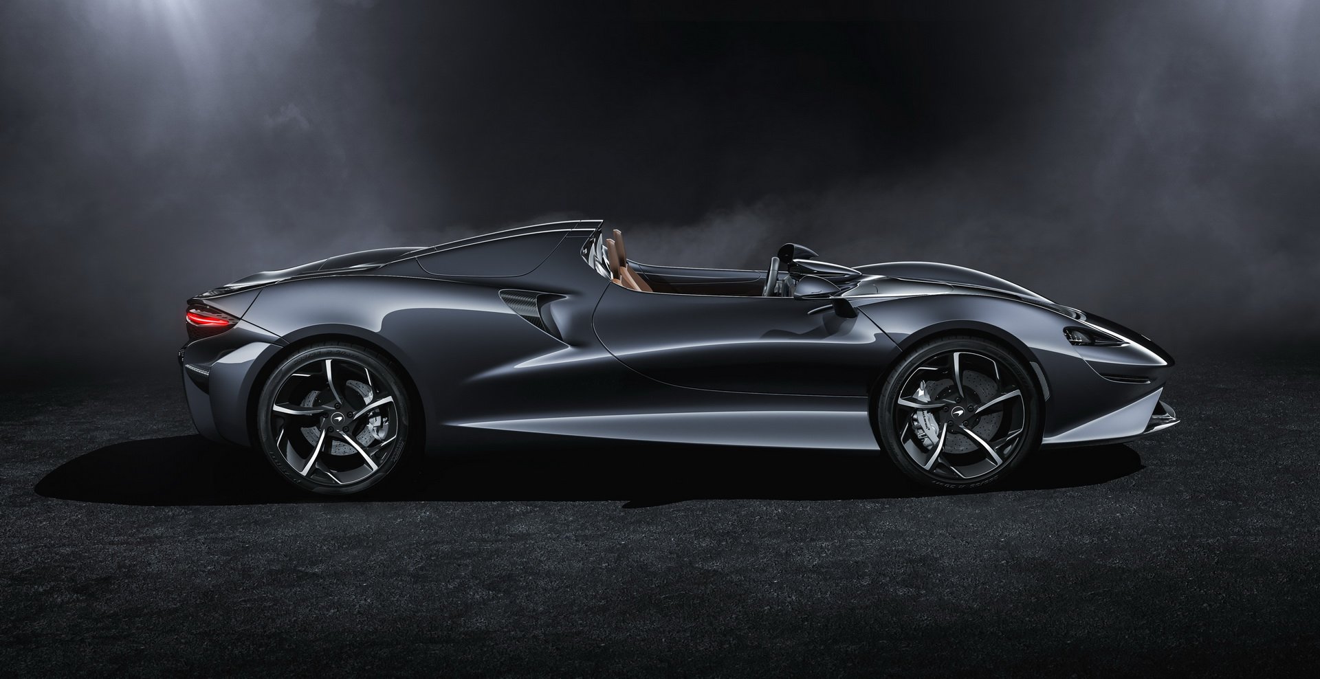 Xe McLaren Elva