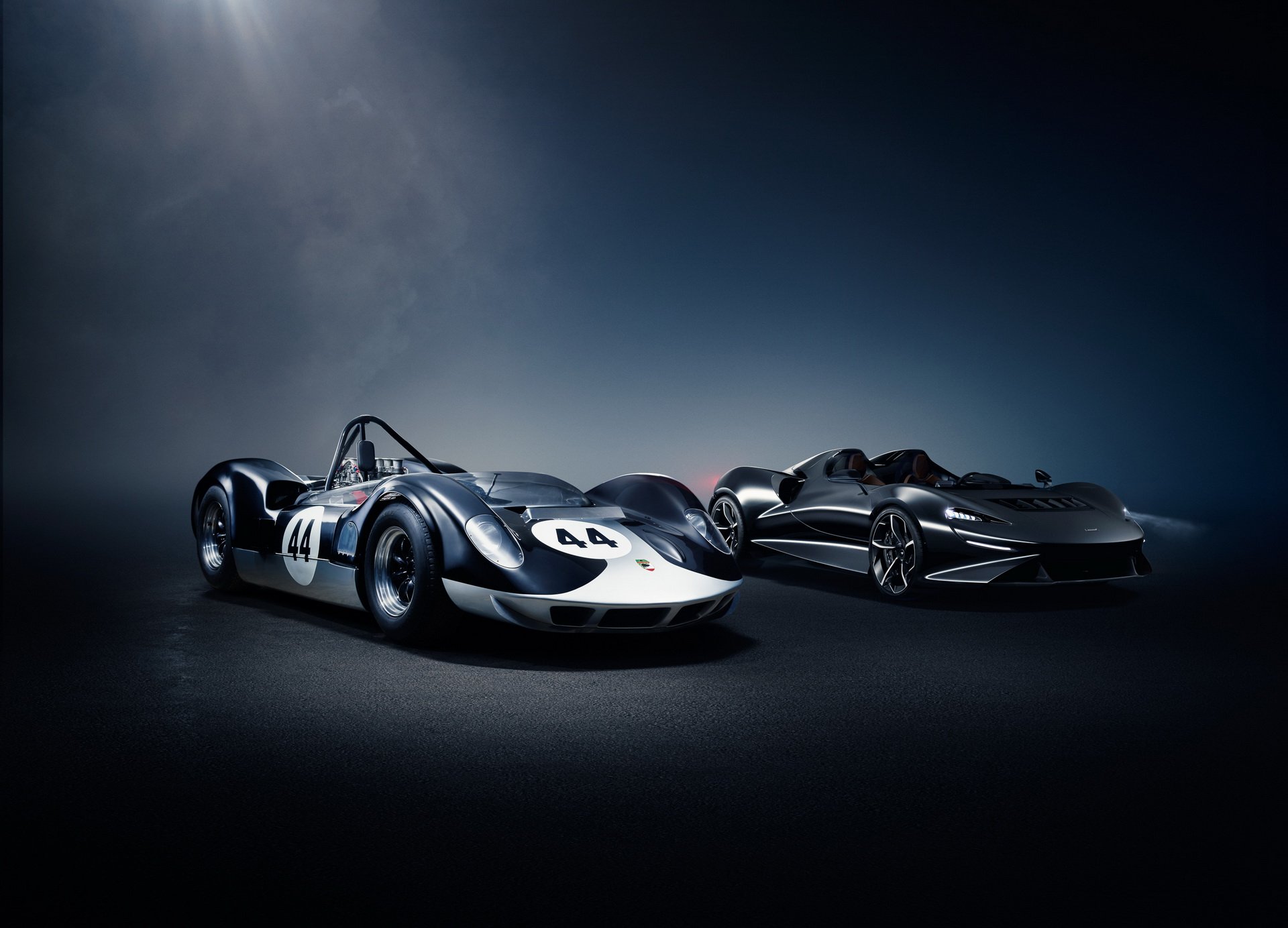 Xe McLaren Elva