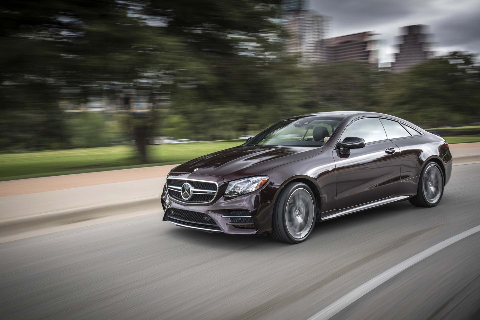 Gần 400.000 xe Mercedes-Benz E-Class bị triệu hồi tại Trung Quốc
