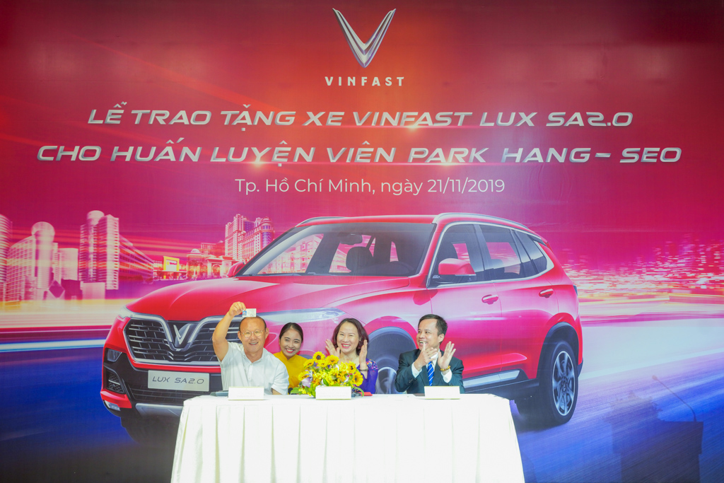 Ngay sau khi nhận xe VinFast, HLV Park Hang-seo lại tiếp tục sang Philippines dự SEA Game 30 cùng đội U22 Việt Nam