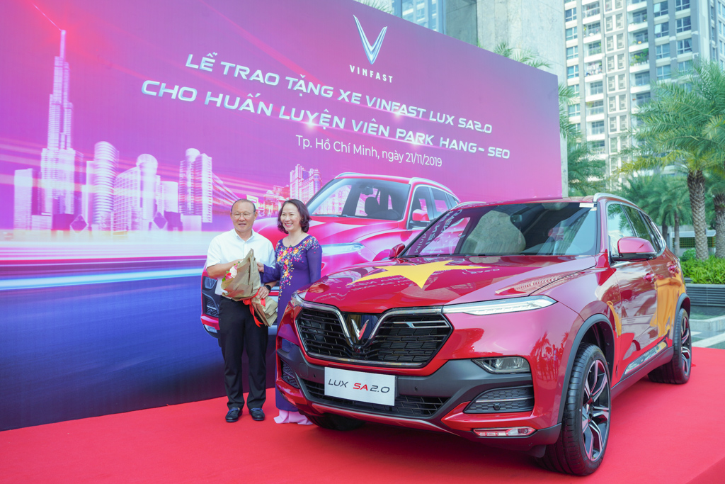 Chiếc xe HLV Park Hang-seo được tặng là mẫu SUV SA2.0 phiên bản cao cấp nhất