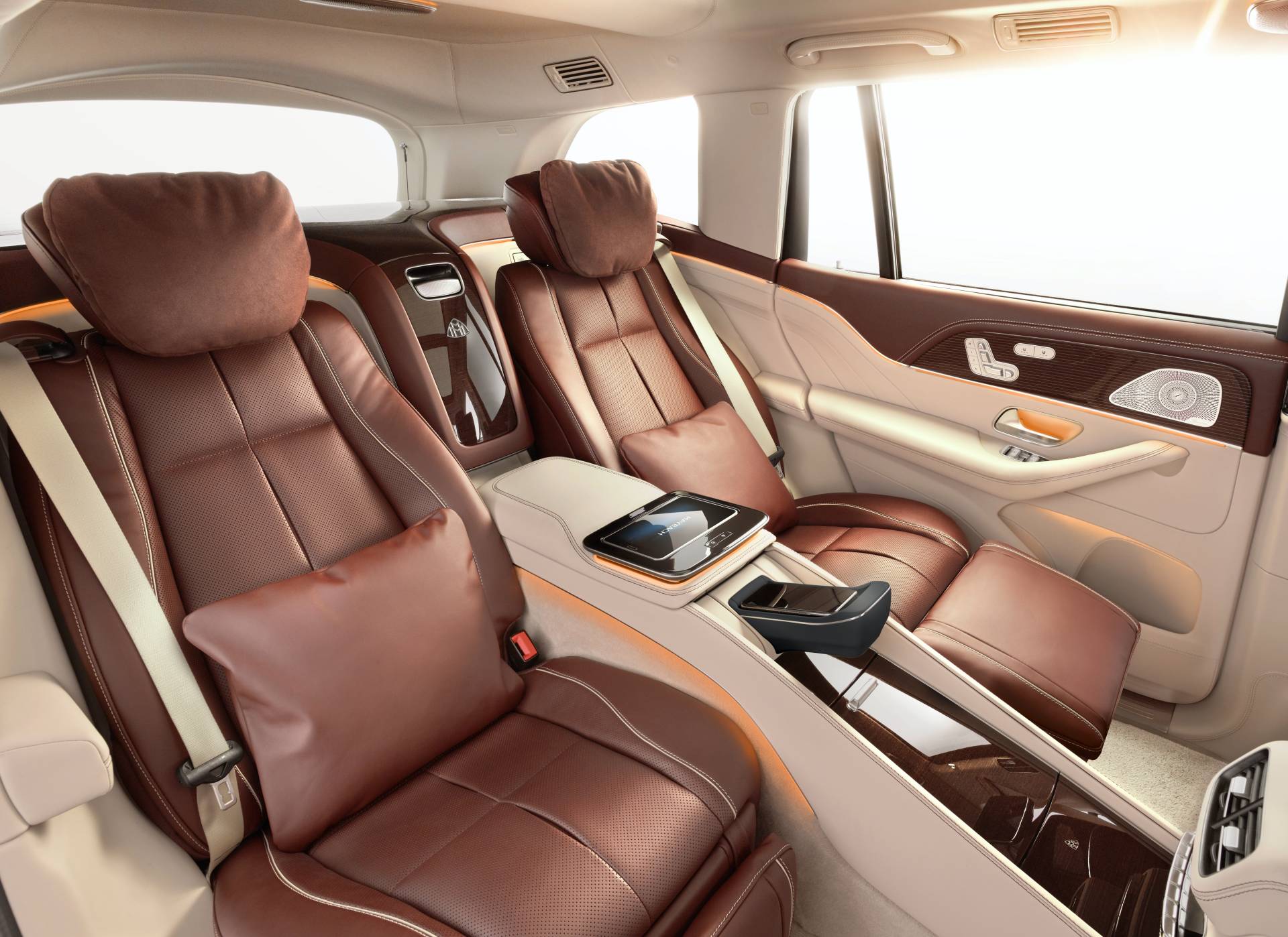 Hàng ghế sau xe Mercedes-Maybach GLS 600