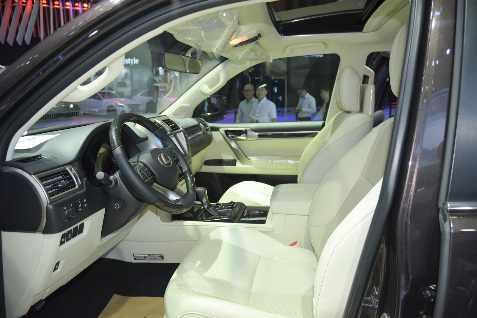 Cabin xe Lexus GX460 2020