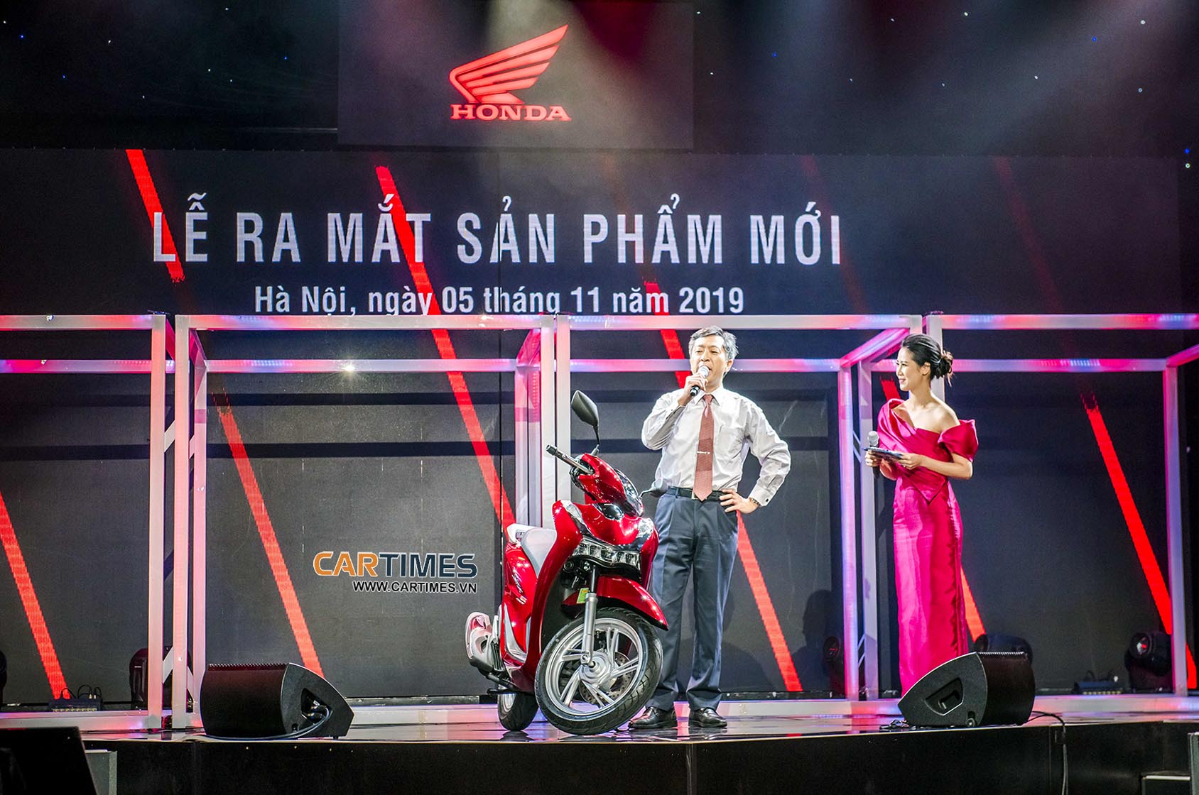 Honda SH 2020 được thiết kế lại với nhiều nâng cấp cả về trang bị và kiểu dáng