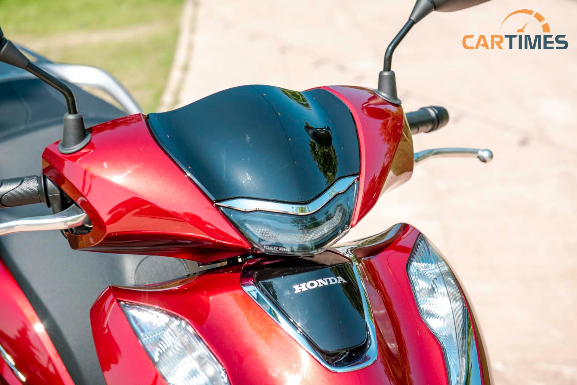Mặt nạ và dải đèn định vị ban ngày của xe Honda SH 2020