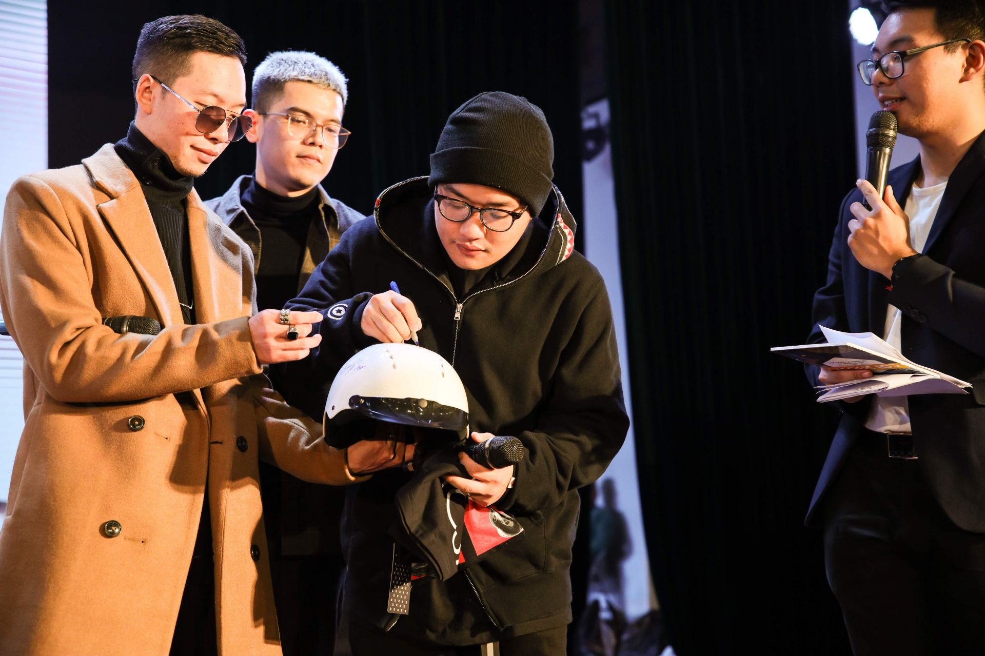 Còi Show 2019