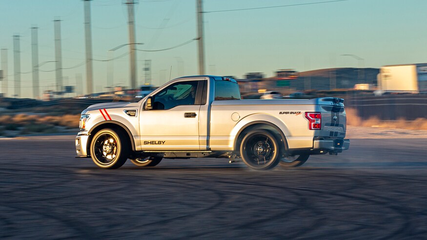 Siêu bán tải F-150 Super Snake Sport