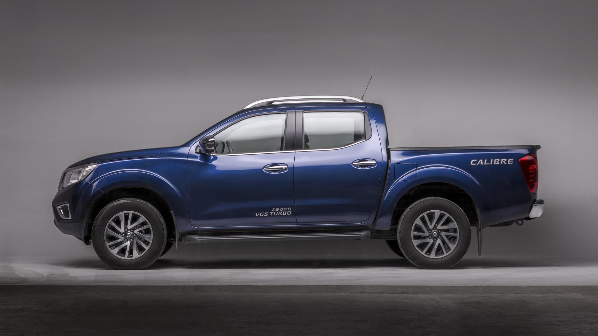 Thân xe Nissan Navara
