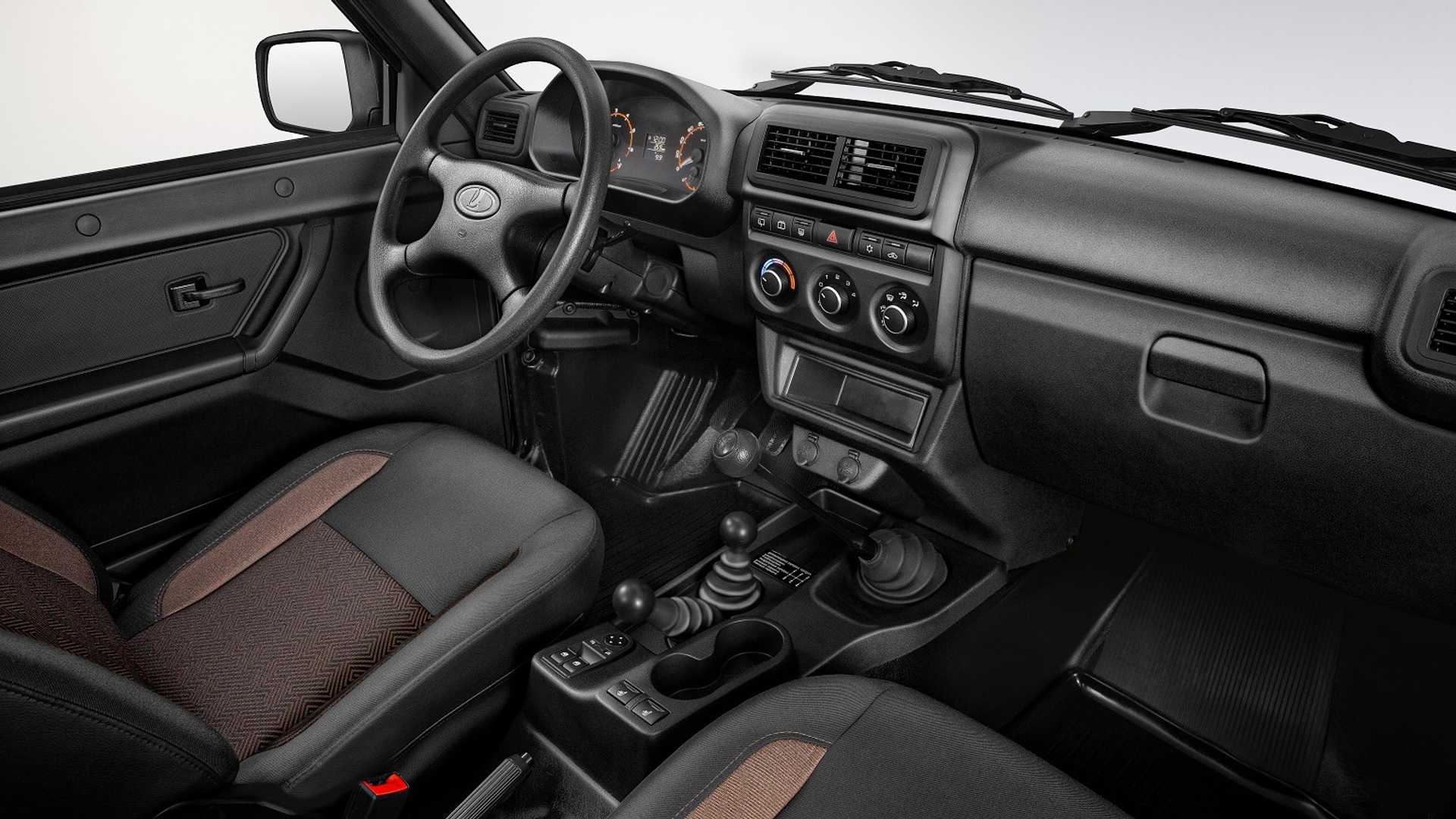 Cabin xe Lada Niva 4x4