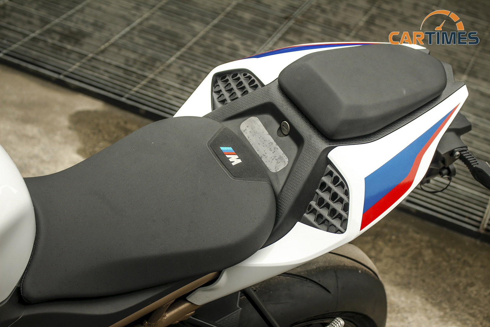 Yên xe của BMW S1000 RR 2020
