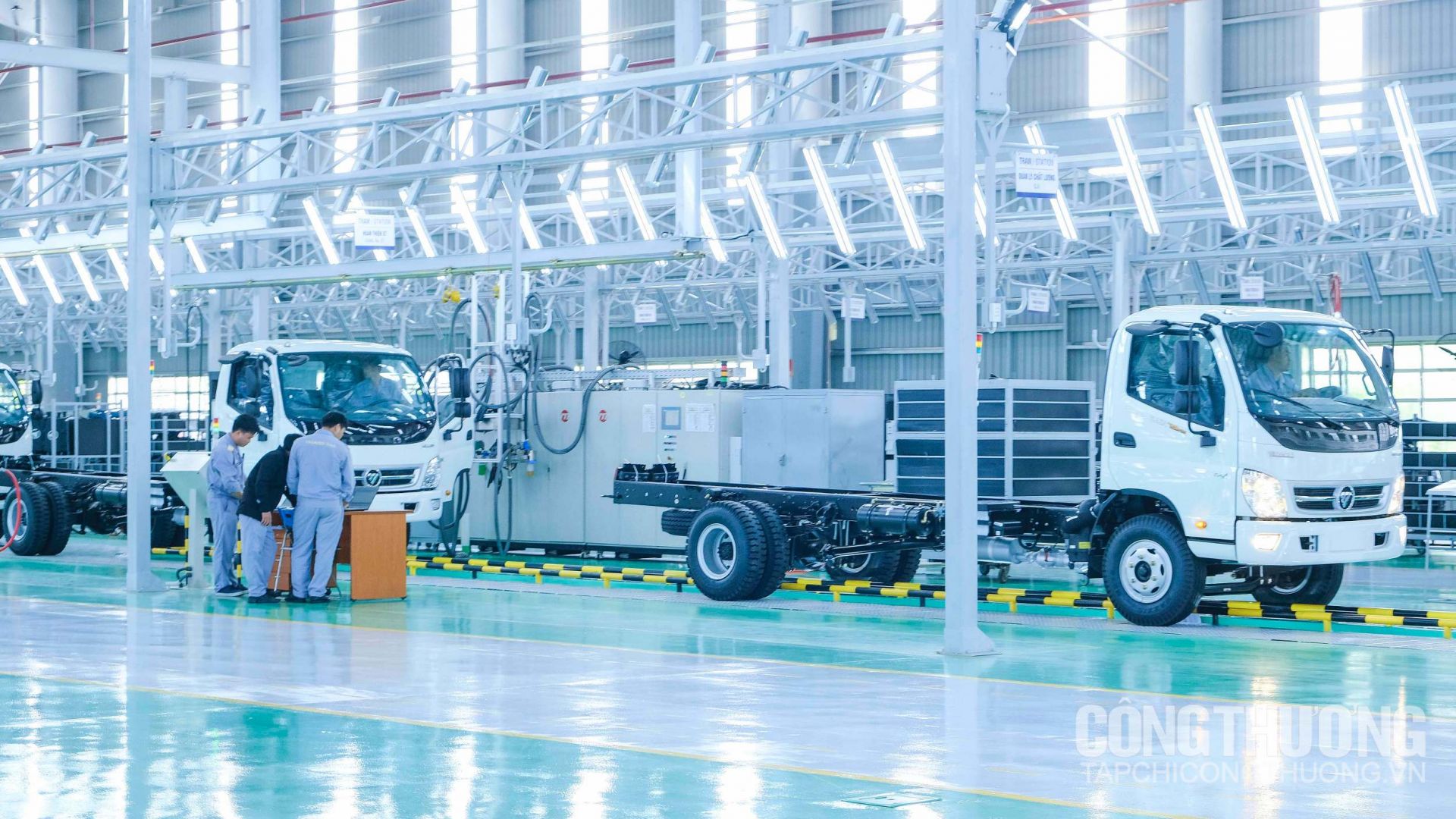 Các phụ tùng xe ô tô trong nhà máy Thaco
