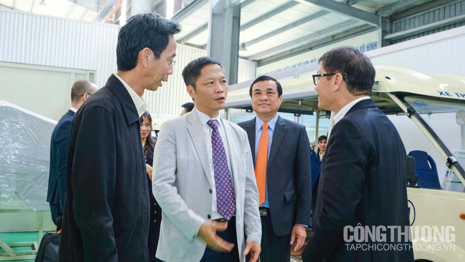 Đoàn Bộ công thương thăm quan nhà máy Thaco