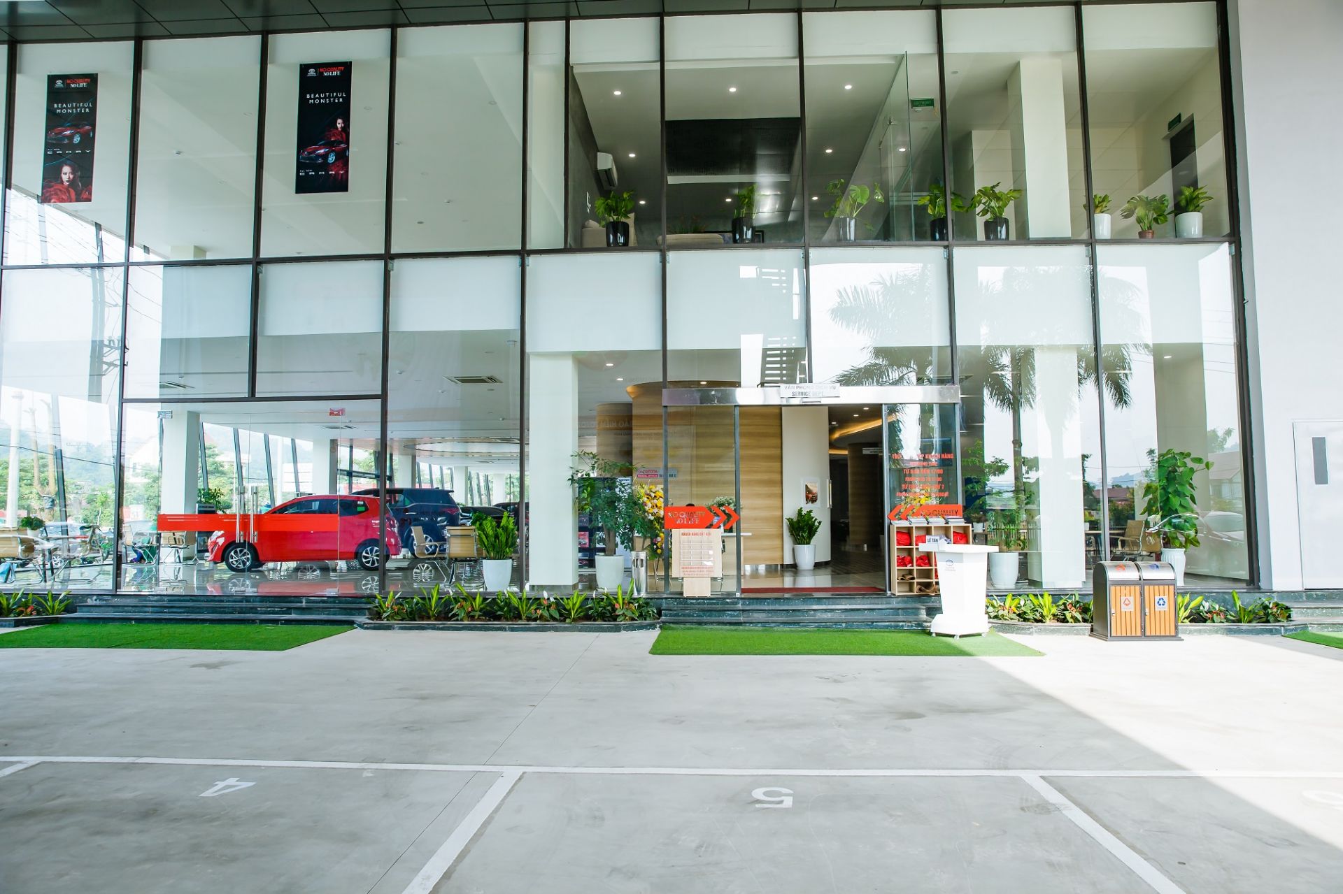 Phòng trưng bày Toyota Tây Bắc (Sơn La)