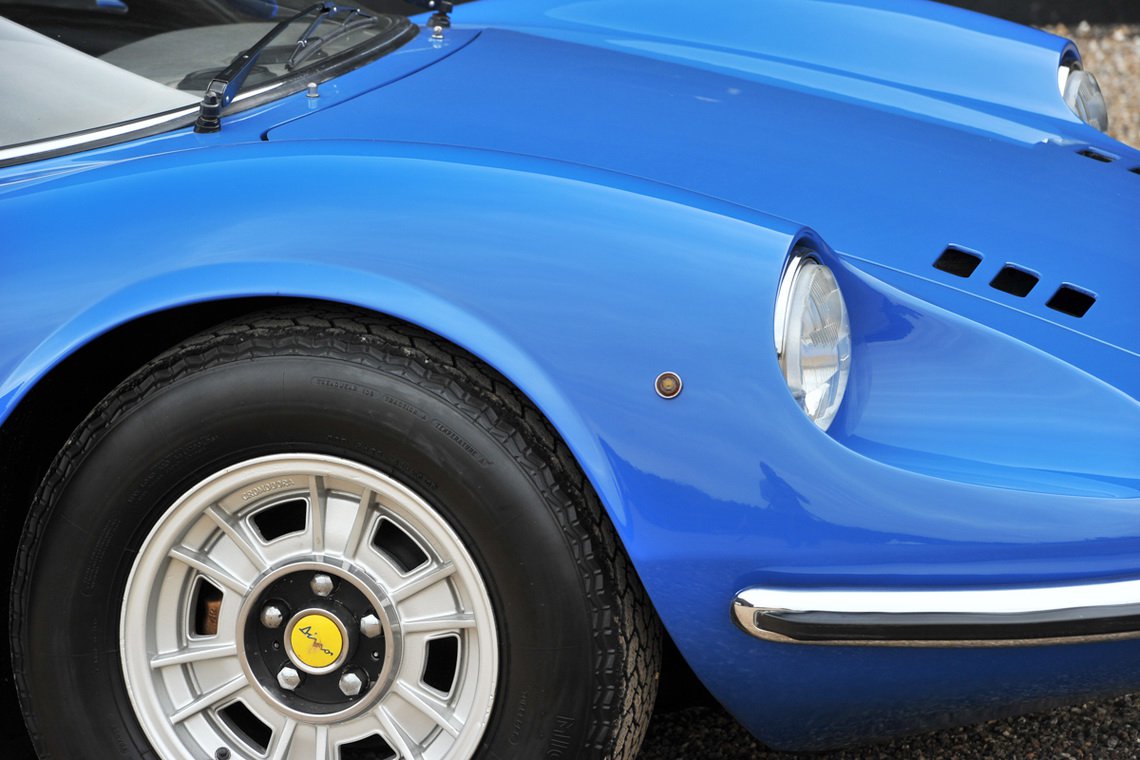 Thiết kế đầu xe Ferrari Dino
