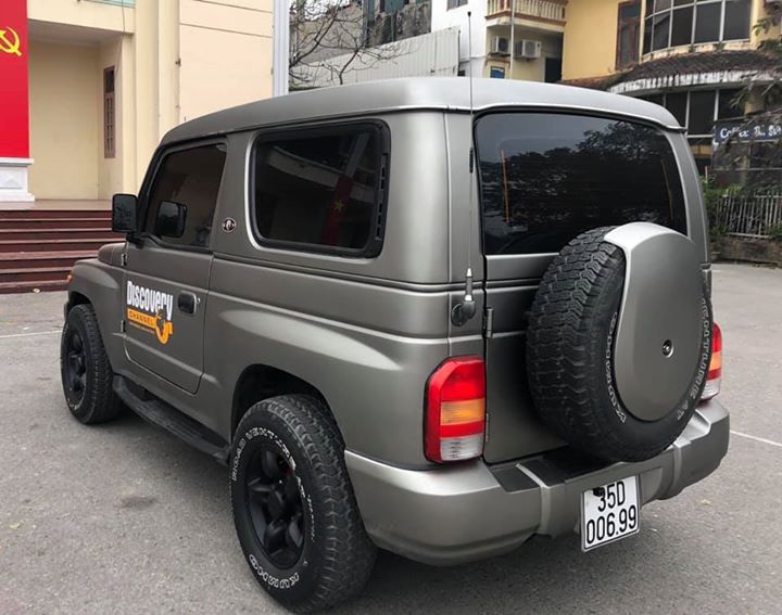 Thiết kế bên hông xe Kia Retona