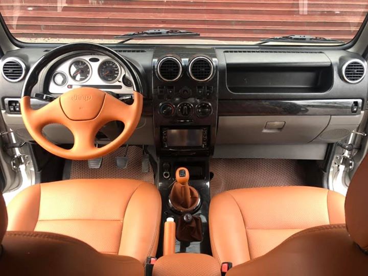 Thiết kế nội thất hàng ghế trước xe Kia Retona